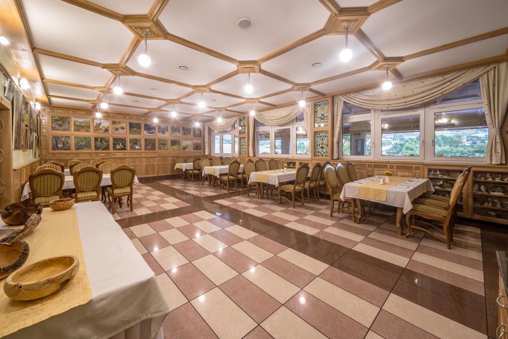 Stráža Hotel Diana מראה חיצוני תמונה